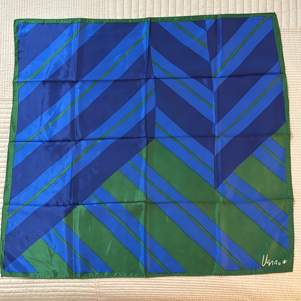 VTG Vera Neumann Scarf.